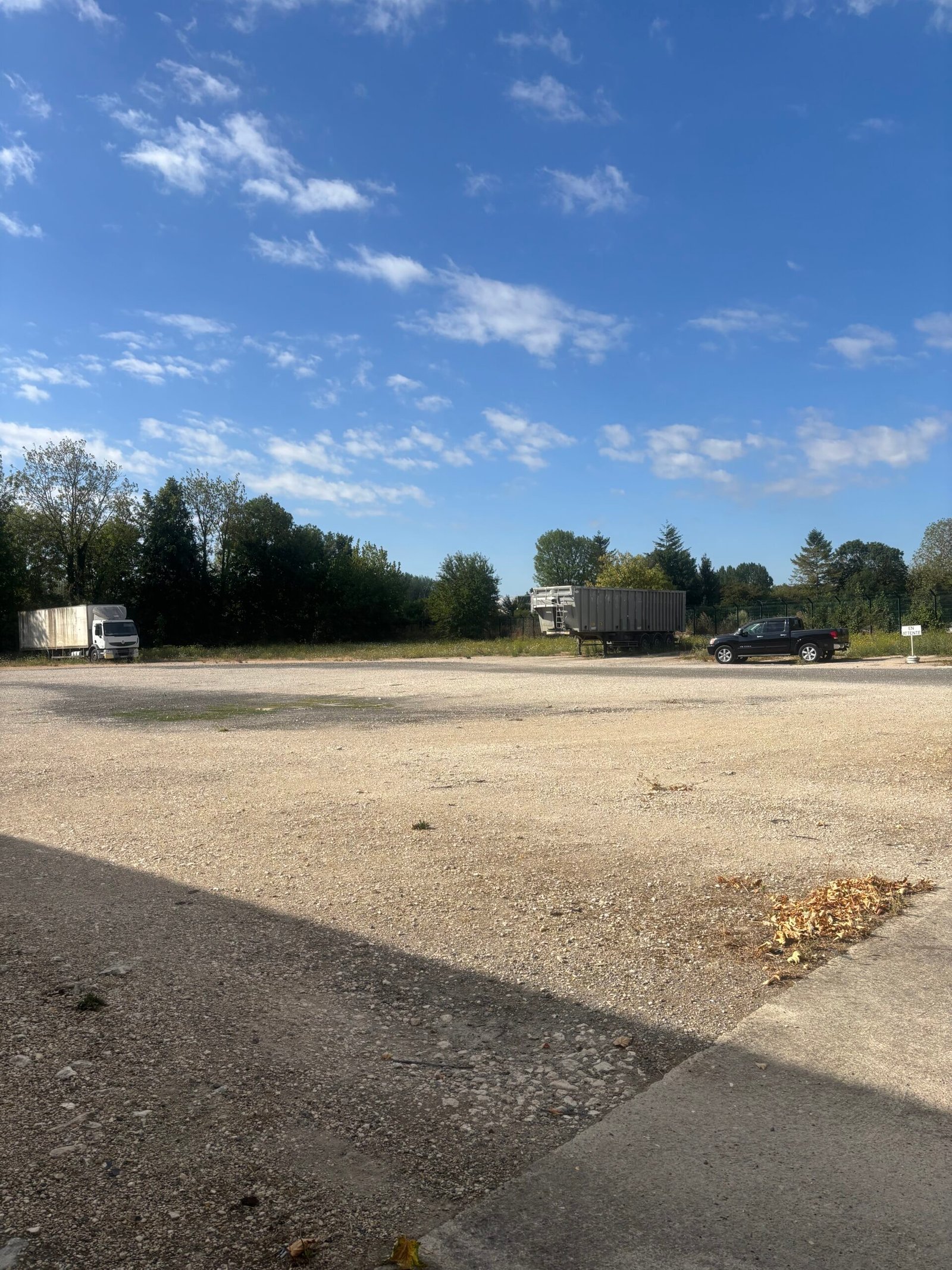 La cour et les espaces extérieurs à Provins